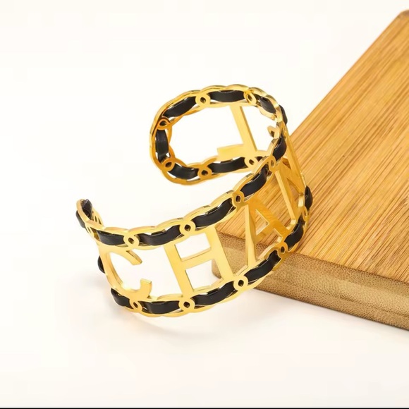 CUFF LETTER BRACELET GOLD W/ BLACK LEATHER - Picture 2 of 6